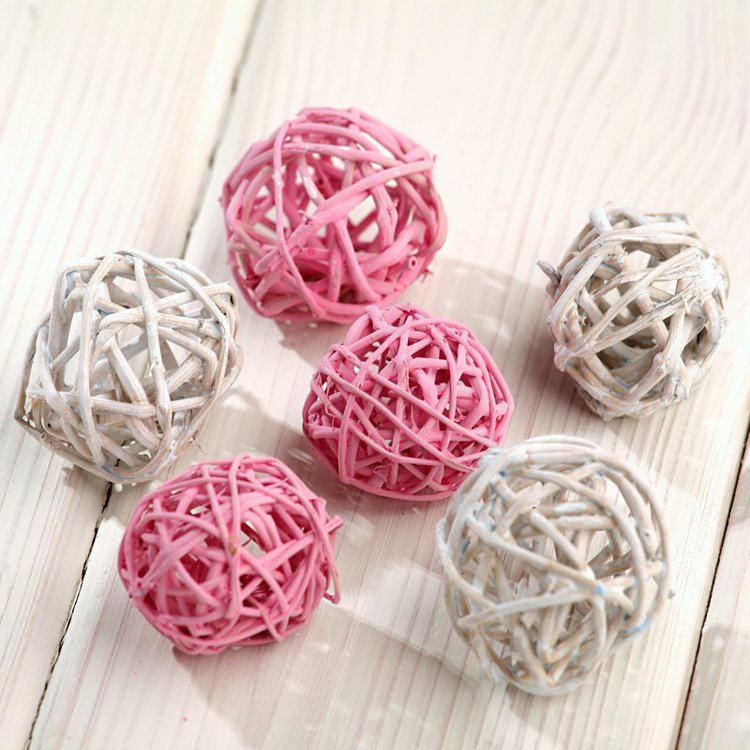 Rattan balls, diameter 4 cm, 12 pcs/pkg, bleached