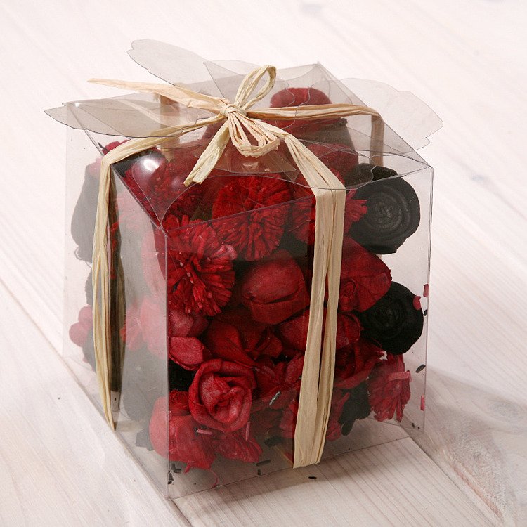 Set of potpourri in box - red and black