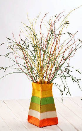 Bunte Komposition in Filzblumnenvase, ca 40 cm