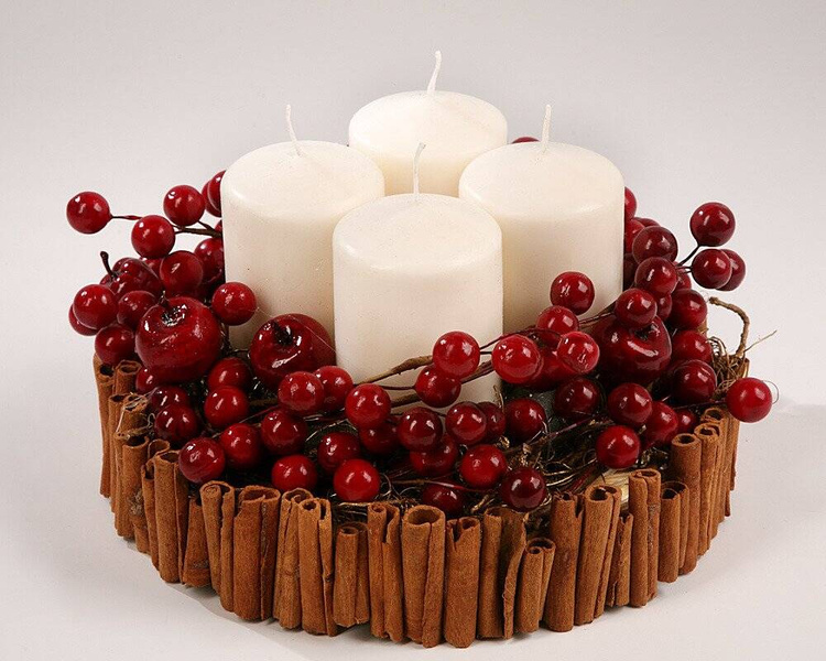 Apples on a wire, Christmas decoration