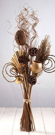 Natural Arrangement with Gold additions (ca. 30cm)