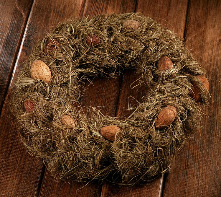 Spring wreath eggs in the hay about 25 cm